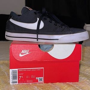 Nike Court Legacy Canvas